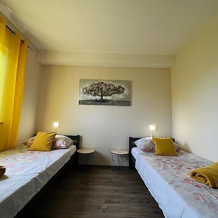 Pomerino Apartmans Extérieur photo