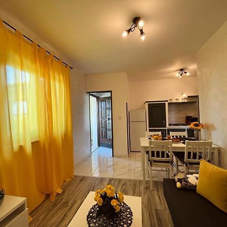 Pomerino Apartmans Extérieur photo