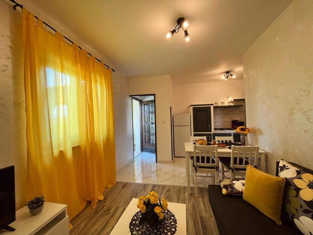 Pomerino Apartmans Extérieur photo