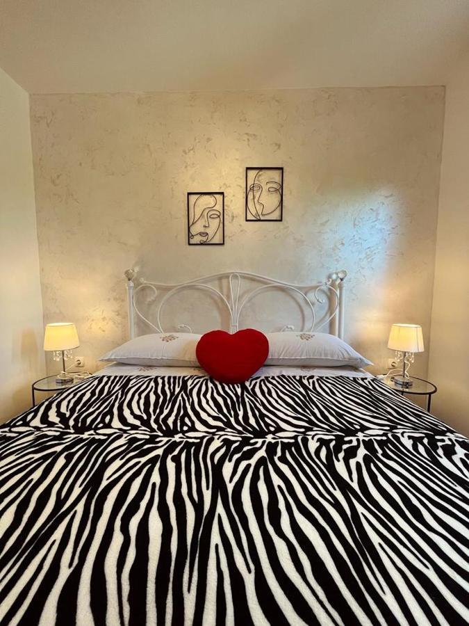 Pomerino Apartmans Extérieur photo