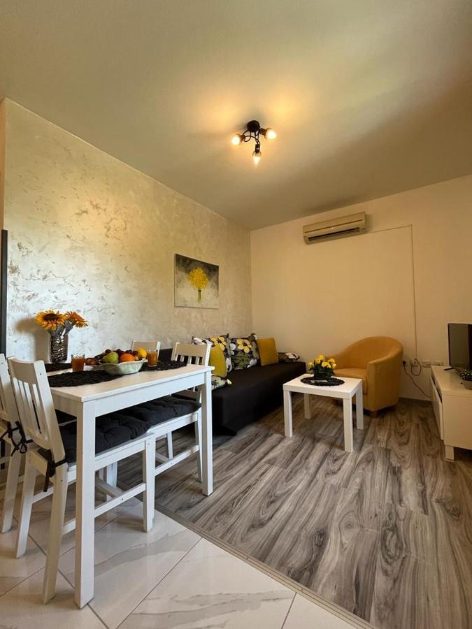 Pomerino Apartmans Extérieur photo